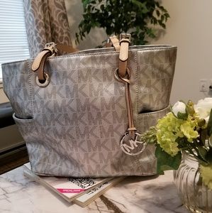 MK  shoulder bag